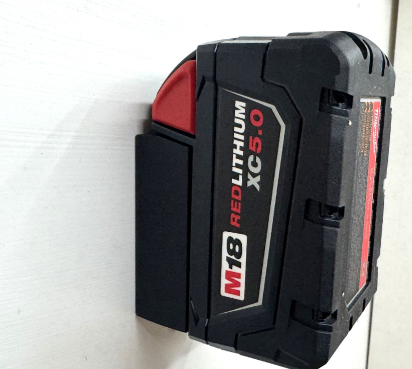 MOUNT for M18 Milwaukee Battery- Wall Battery Holder/ Battery Cover
