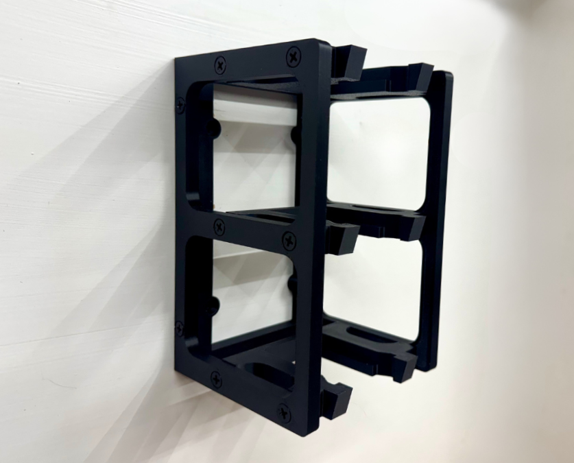 MOUNT for Milwaukee M18 Batteries - Battery Storage Station